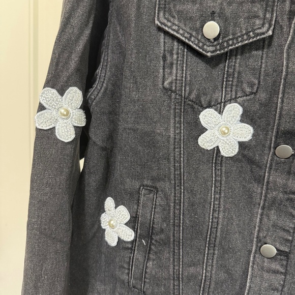 BLUE VELVET FLOWER DENIM JACKET *NWT* - Picture 6 of 6
